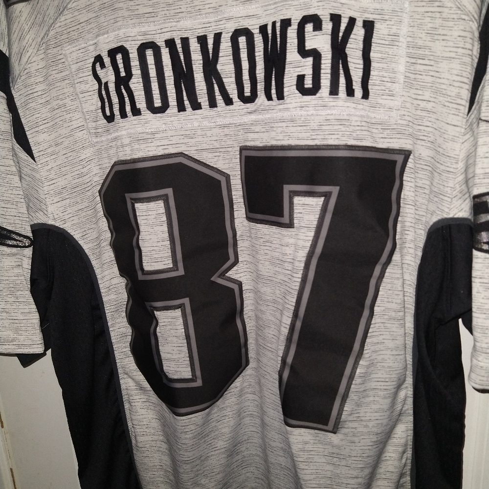 Nike NFL Blackout patriots #87 GRONK Jersey